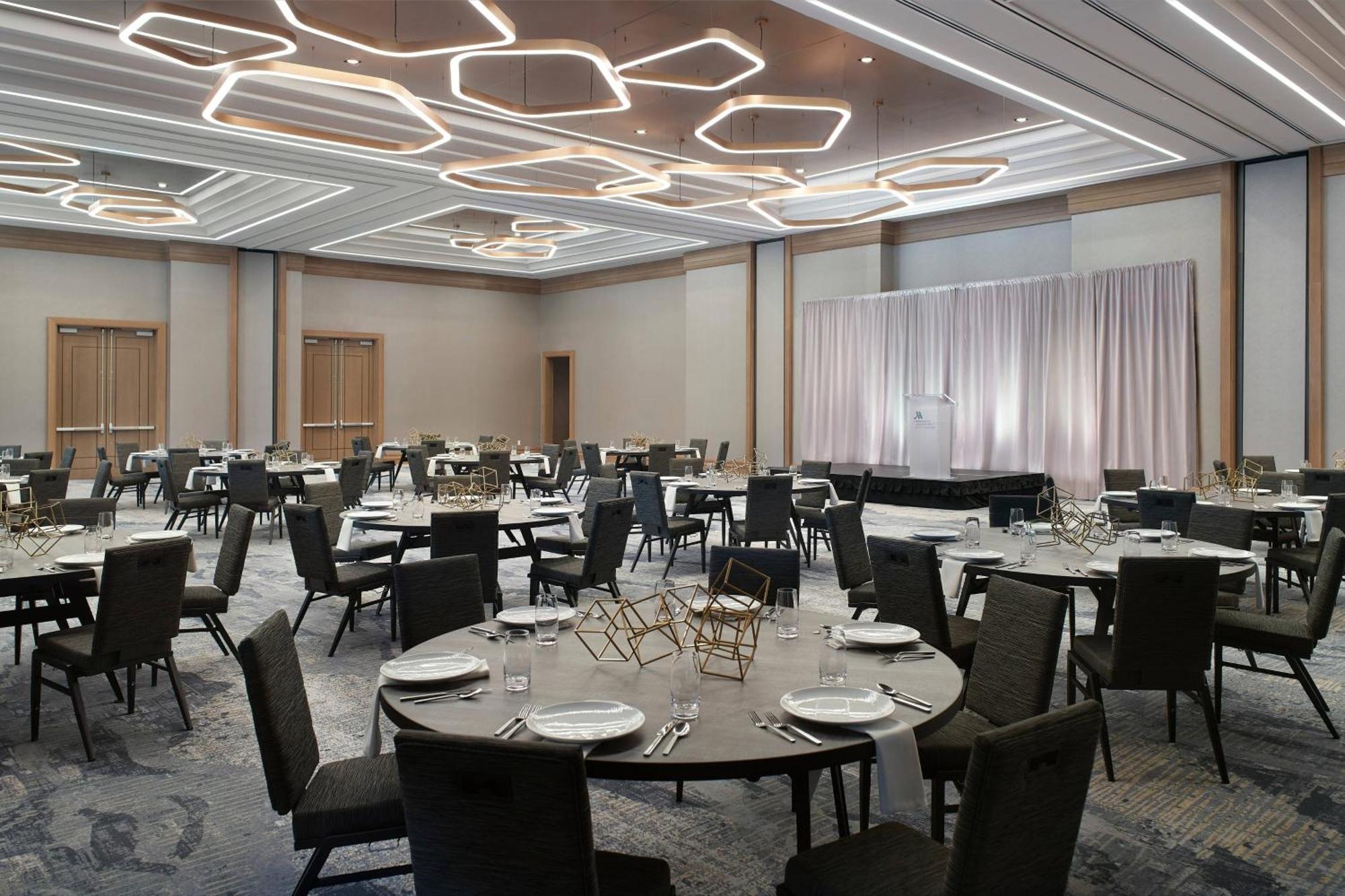 เลกซิงตัน แมริออท ซิตี้เซ็นเตอร์ Hotel ภายนอก รูปภาพ